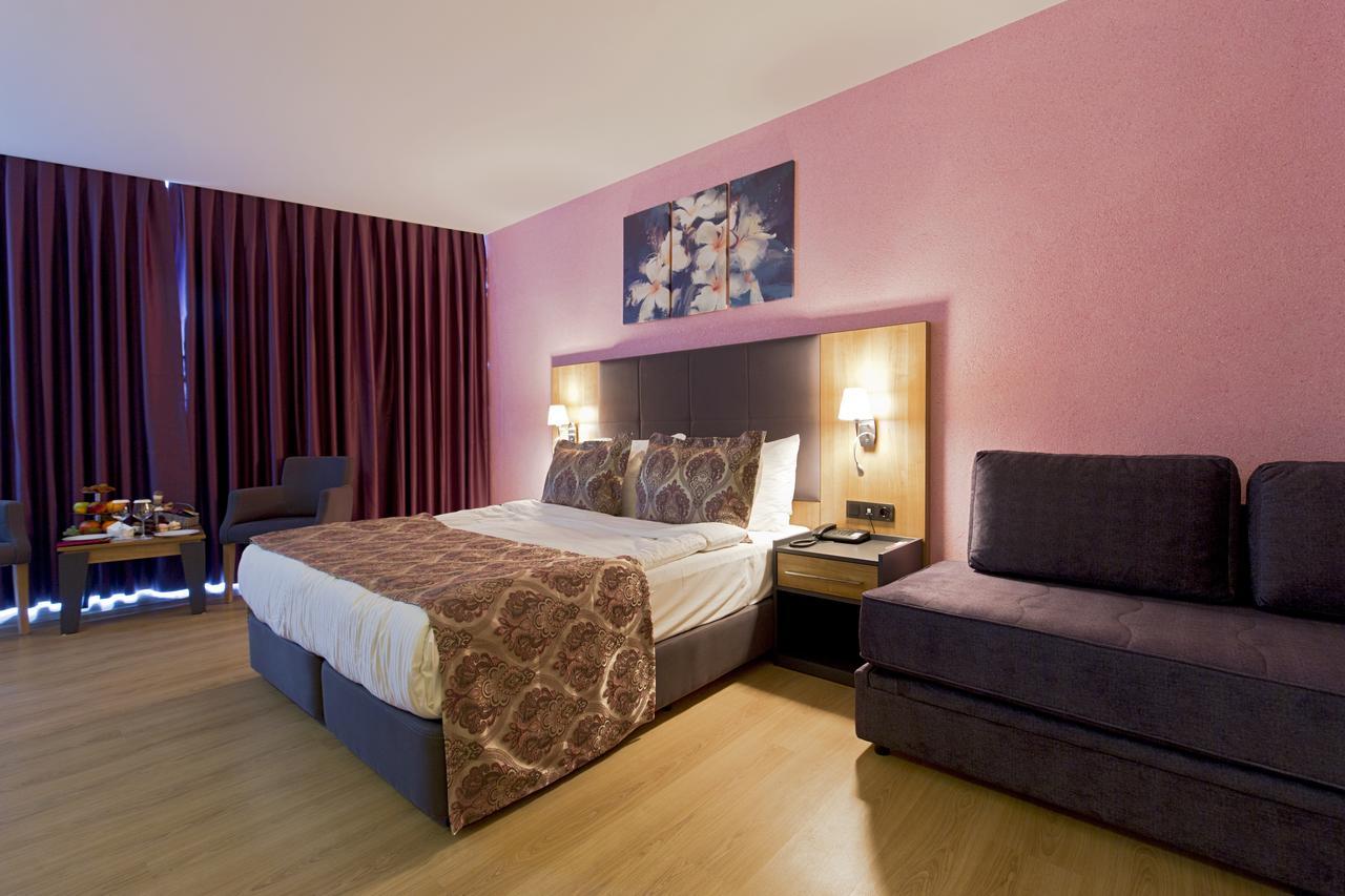 Euphoria Batumi Convention & Casino Hotel Extérieur photo